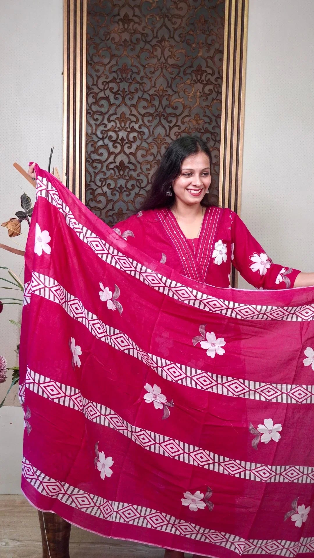 Rani Floral Cotton Dupatta set – Bold Floral Charm in Breathable Cotton