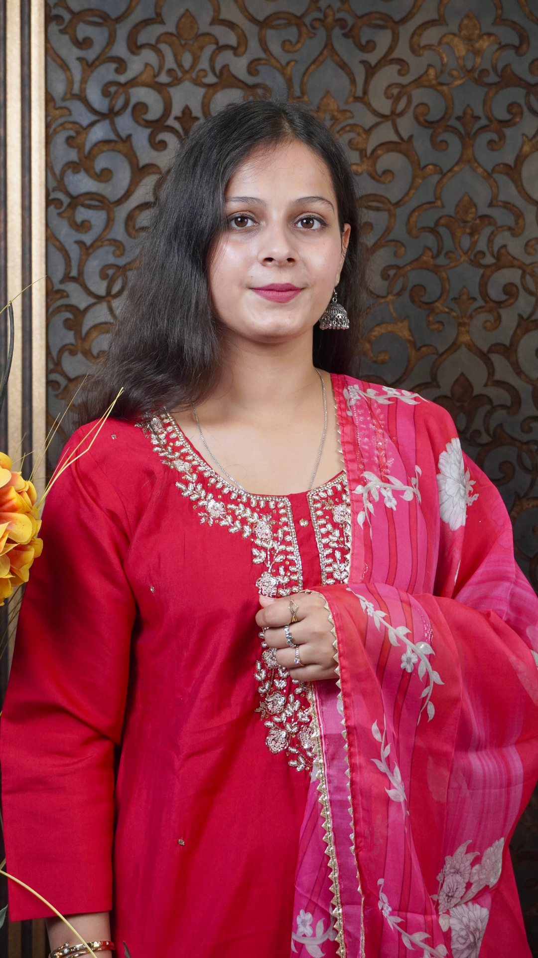 Heavy Red Silk Dupatta Set– Regal Embellishment with Rich Fabric Flair