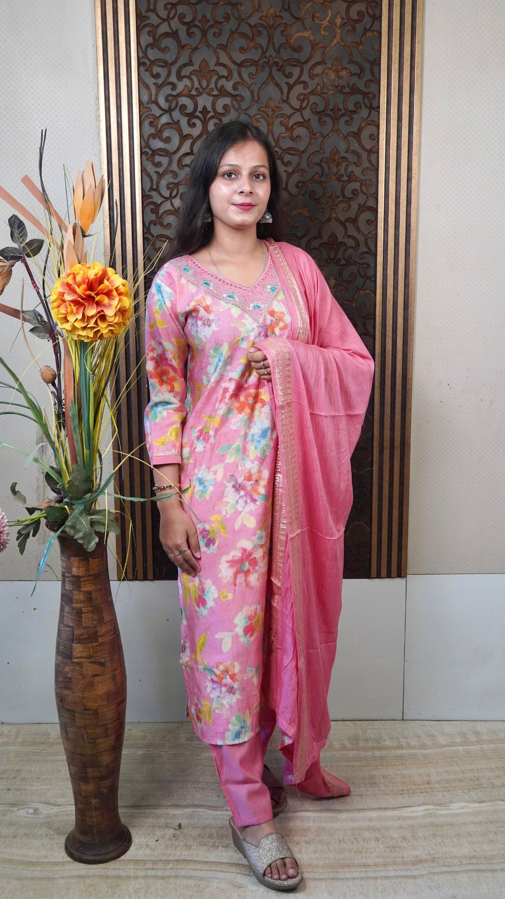 Pink Floral Silk Dupatta set – Graceful Floral Elegance in Silk