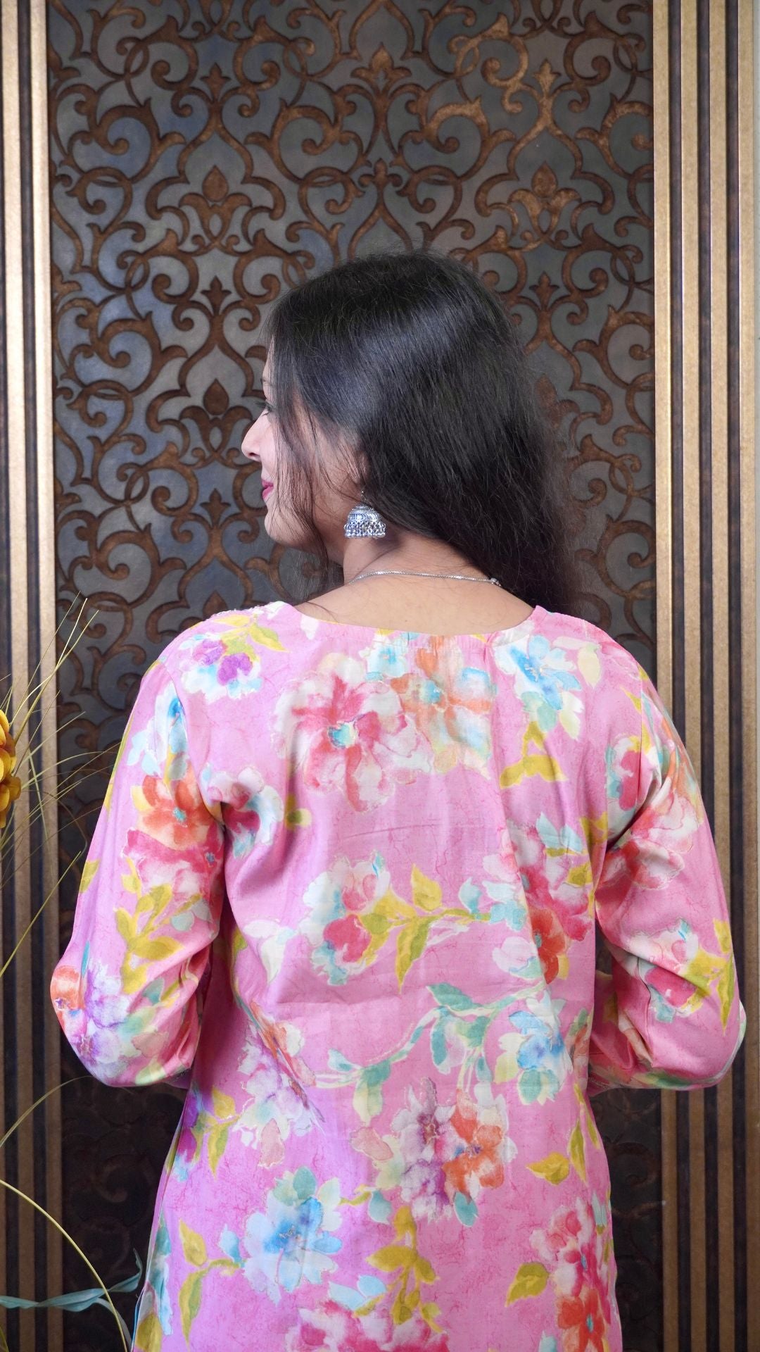 Pink Floral Silk Dupatta set – Graceful Floral Elegance in Silk