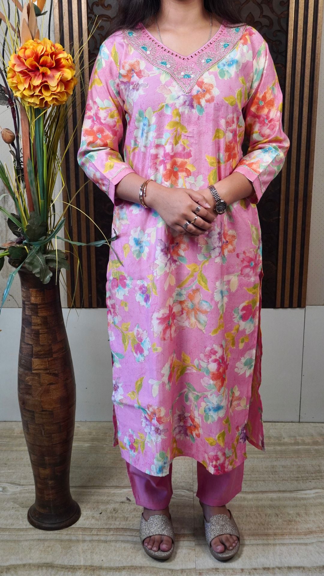 Pink Floral Silk Dupatta set – Graceful Floral Elegance in Silk