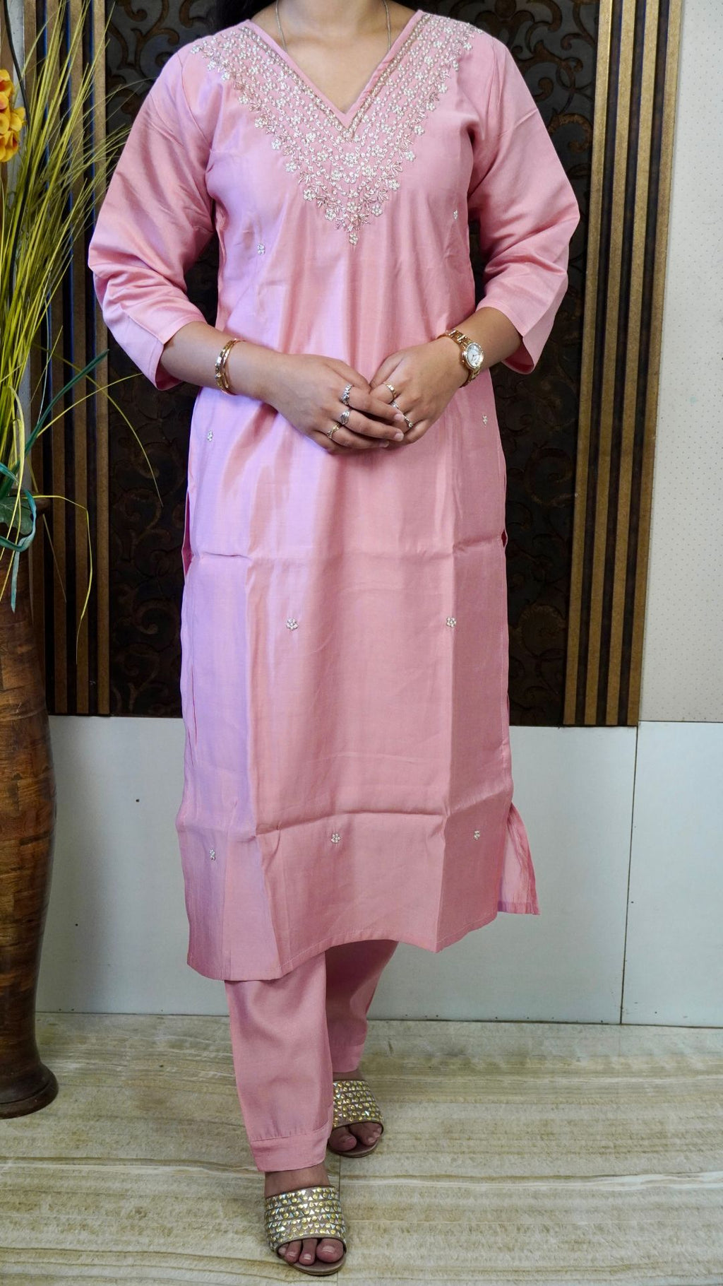 Baby Pink Heavy Silk Dupatta – Soft Pastel Elegance in Luxe Silk