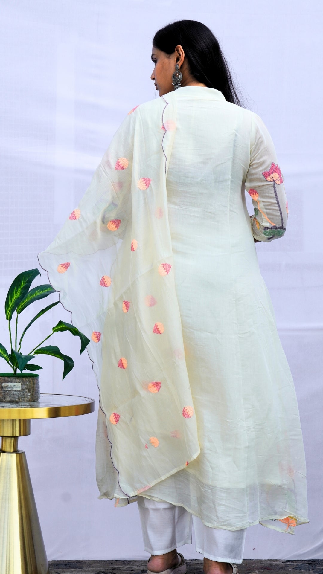 Off White Mul Chanderi A-Line Kurta Set with Floral Embroidery