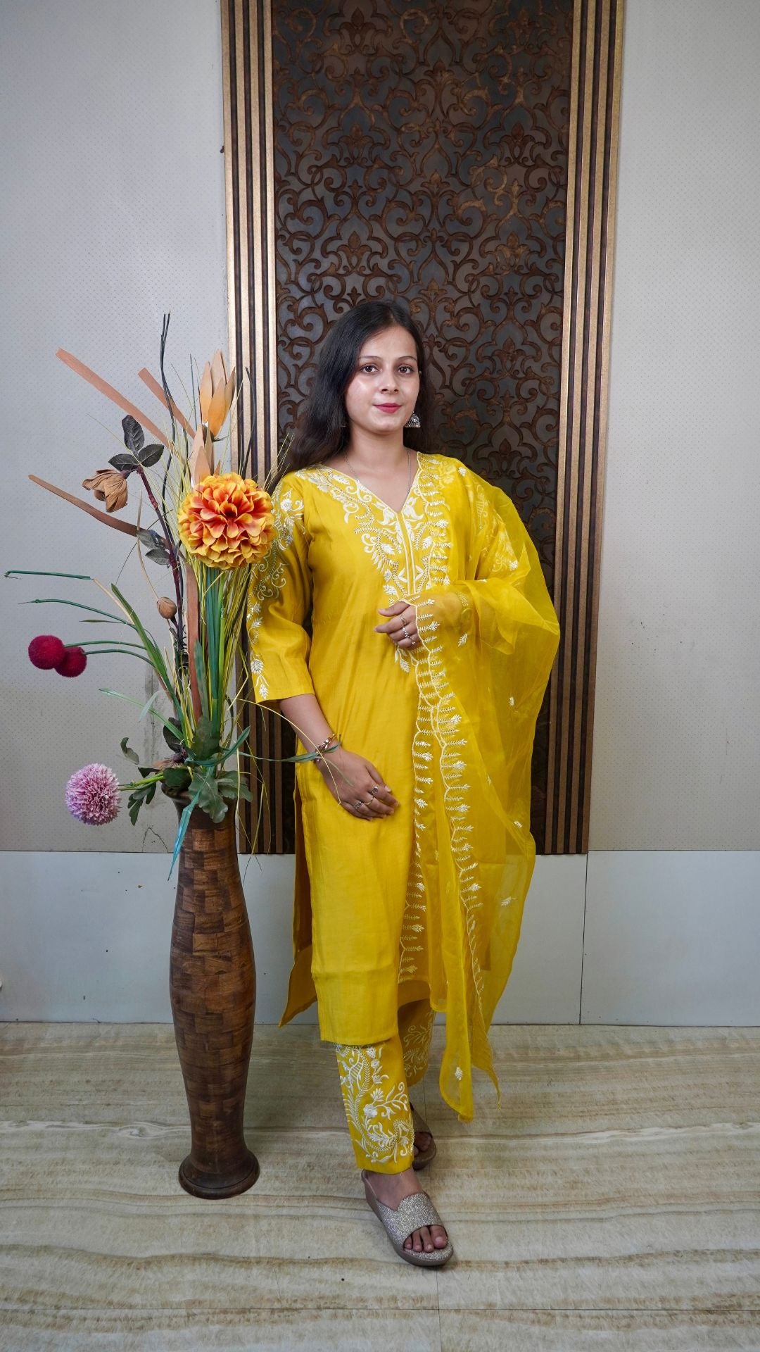Yellow Embroidered Silk Dupatta – Radiant Tradition in Luxe Fabric