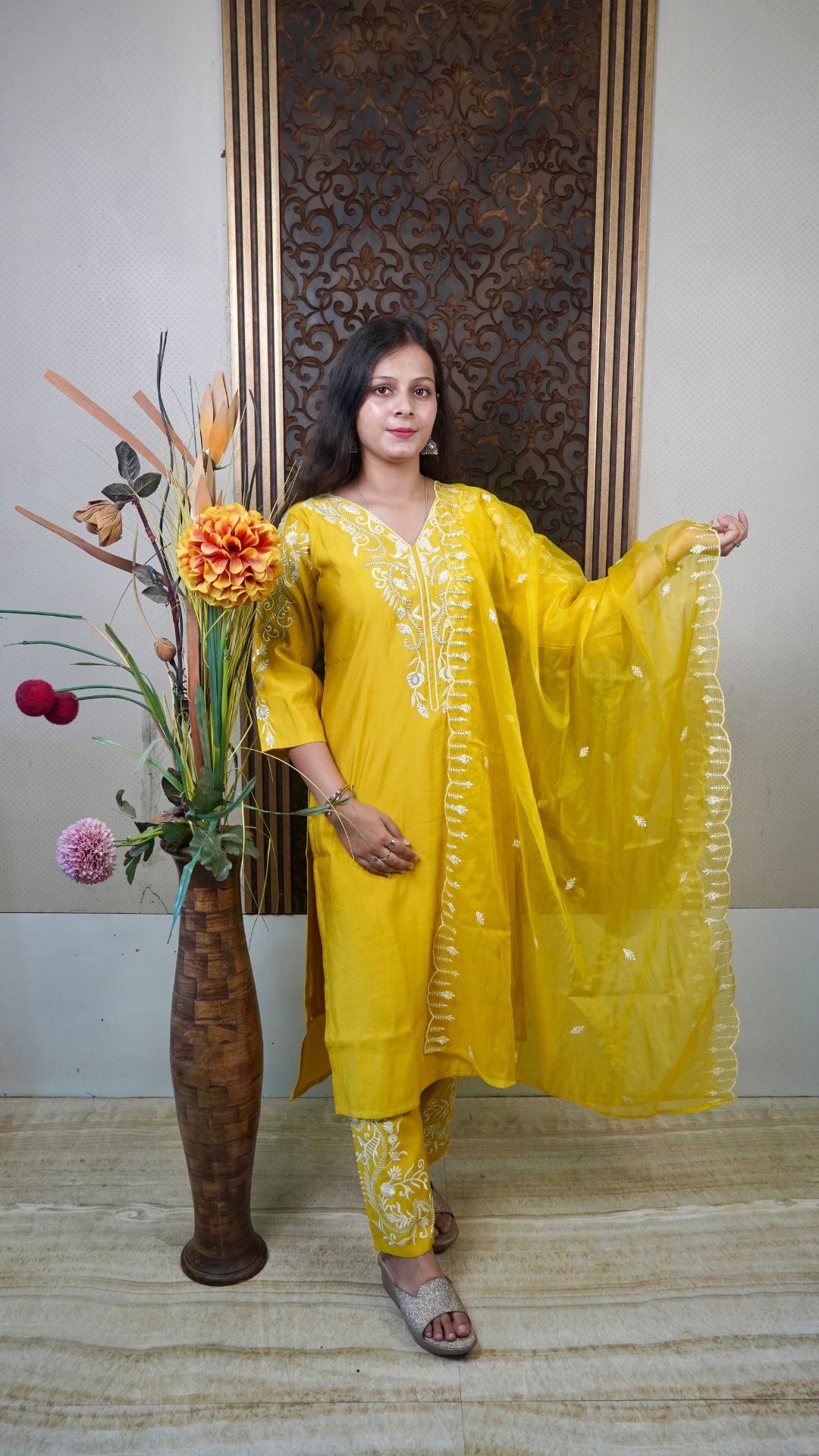 Yellow Embroidered Silk Dupatta – Radiant Tradition in Luxe Fabric