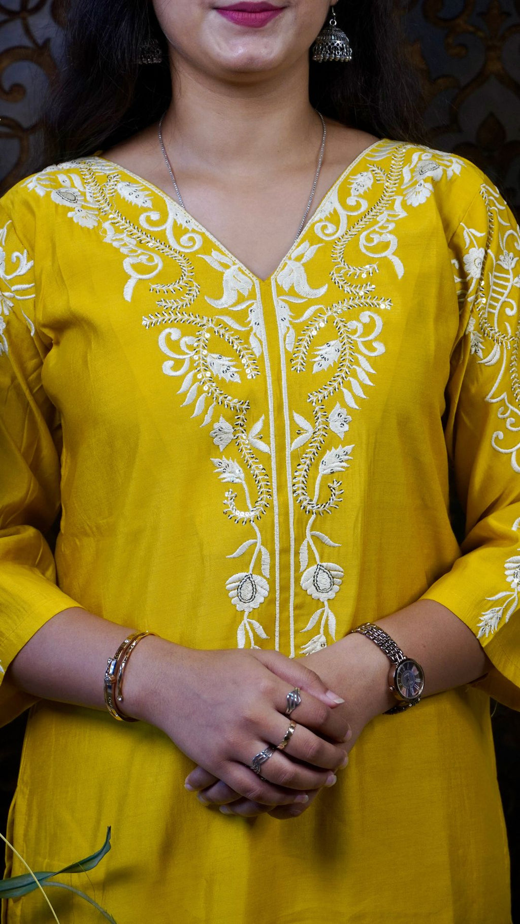 Yellow Embroidered Silk Dupatta – Radiant Tradition in Luxe Fabric